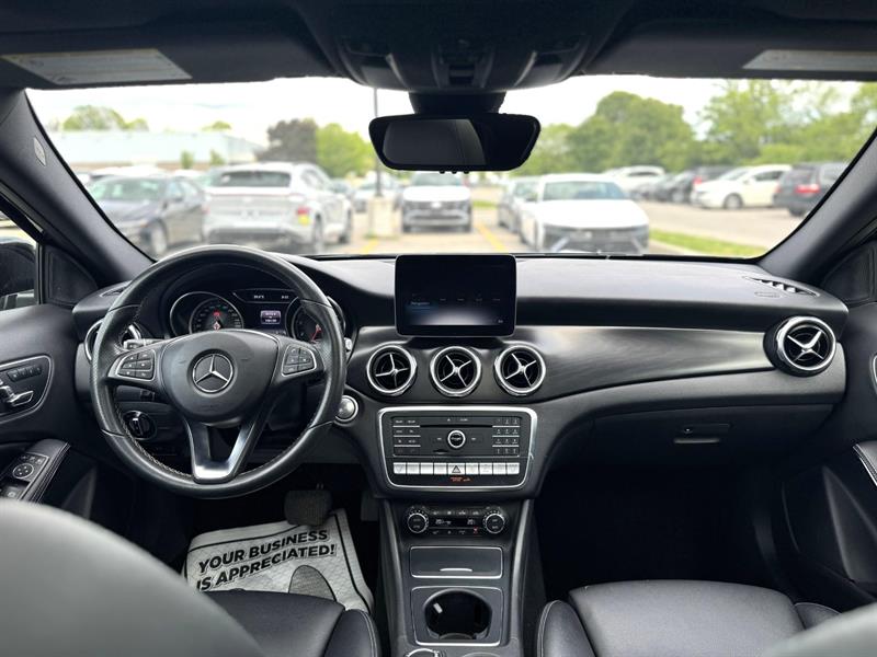 mercedes-benz GLA 250 2018 - 14