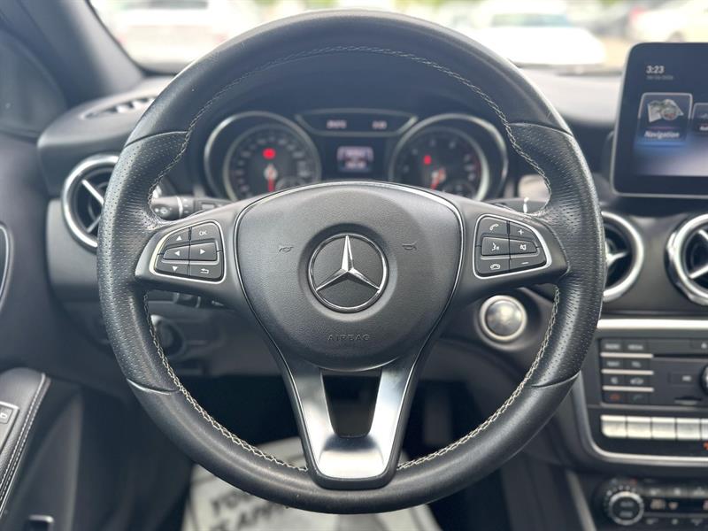 mercedes-benz GLA 250 2018 - 15