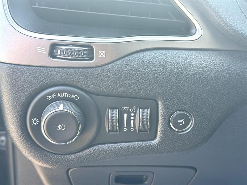 jeep Cherokee 2022 - 13