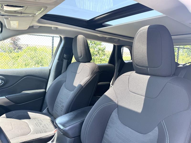 jeep Cherokee 2022 - 23