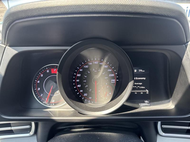hyundai Elantra 2022 - 10
