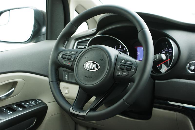 kia Sedona LX 2018 - 10