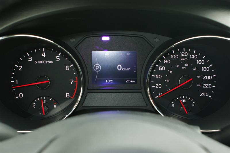 kia Sedona LX 2018 - 11