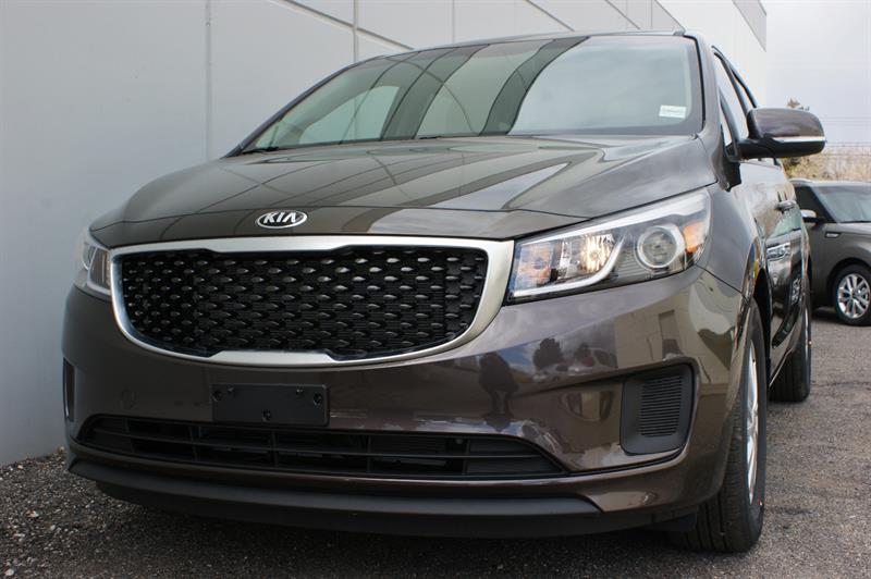 kia Sedona LX 2018 - 23