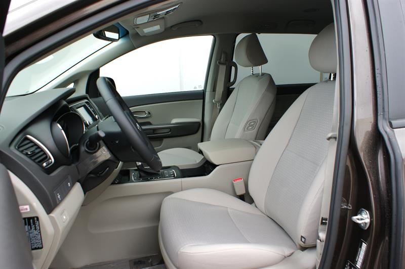 kia Sedona LX 2018 - 4