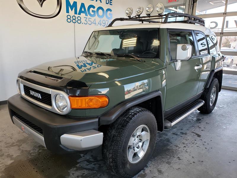 Used Toyota FJ Cruiser 2010 for sale in Sherbrooke, Quebec | 13201878 ...