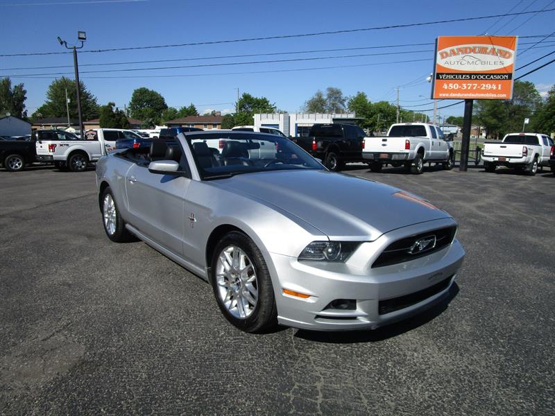 Véhicule Ford Mustang Convertible 2013 Usagé à vendre à Salaberryde