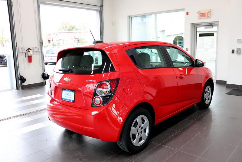 Used Chevrolet Sonic Hatchback 2016 for sale in Montreal, Quebec