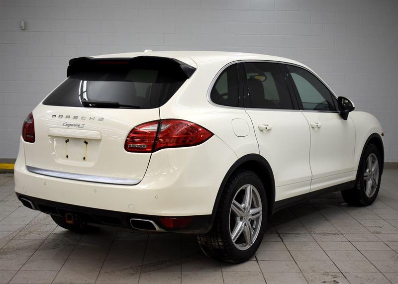 Véhicule Porsche Cayenne 2011 Usagé à vendre à Montreal, Québec