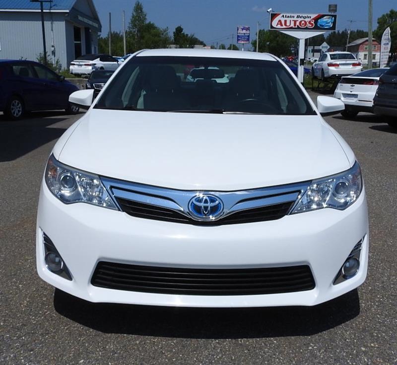 Véhicule Toyota Camry Hybrid 2014 Usagé à vendre à Thetford Mines