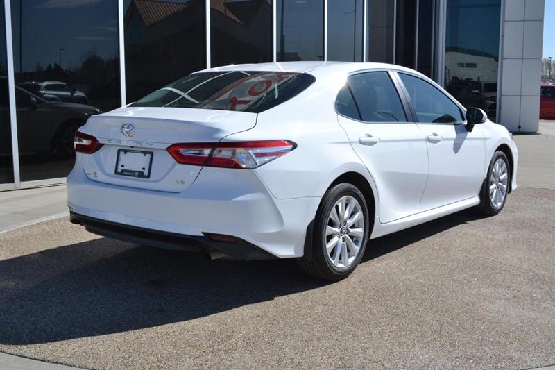 Used Toyota Camry 2018 for sale in Medicine Hat, Alberta 13192366