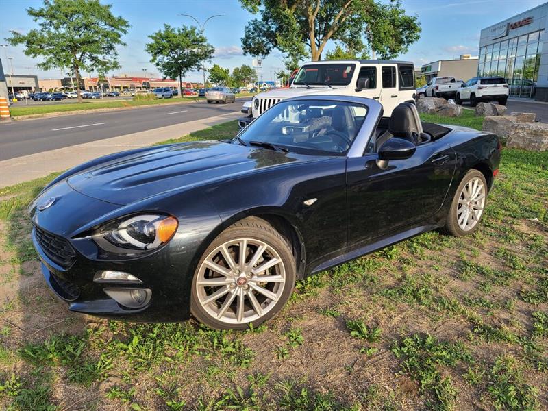 Automobile Decapotable Avec Spider Arriere En 8 Lettres