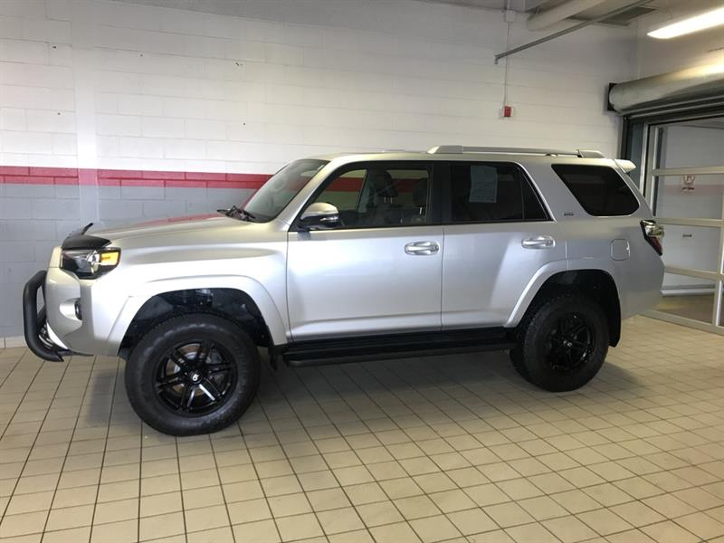Véhicule Toyota 4Runner 2018 Usagé à vendre à Terrebonne, Québec