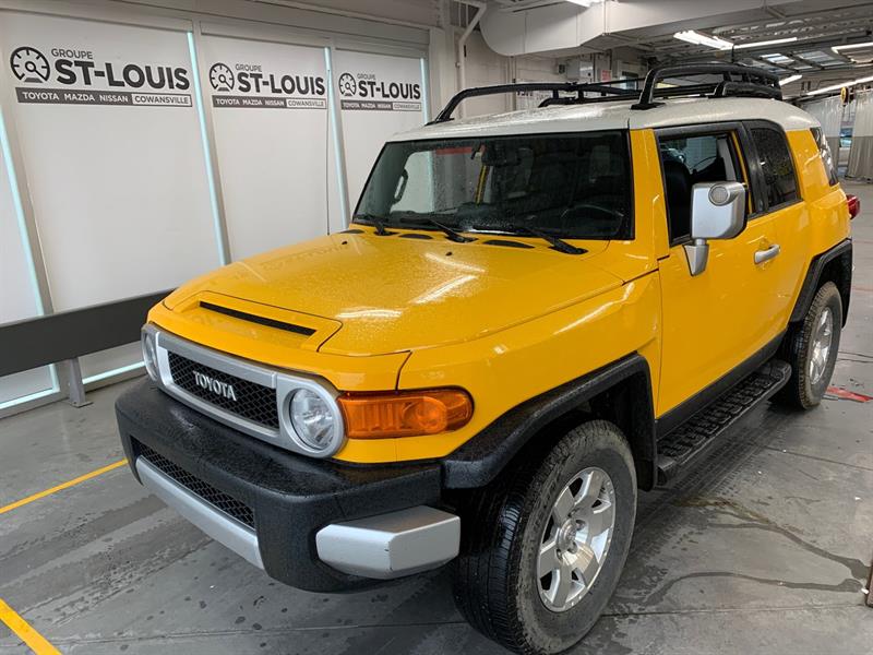 Véhicules Toyota FJ Cruiser d'occasion à vendre au Québec Autos