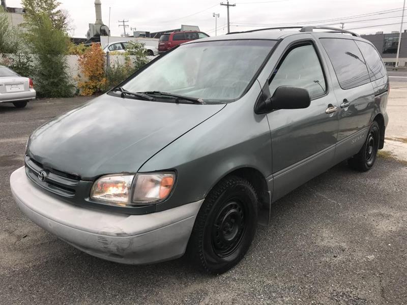 Toyota sienna 2000