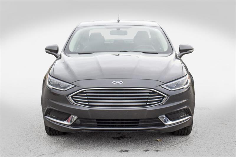 Aux ford fusion