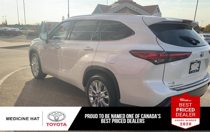 Used Toyota Highlander Hybrid 2020 for sale in Medicine Hat, Alberta ...