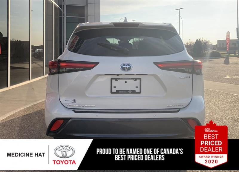 Used Toyota Highlander Hybrid 2020 for sale in Medicine Hat, Alberta ...