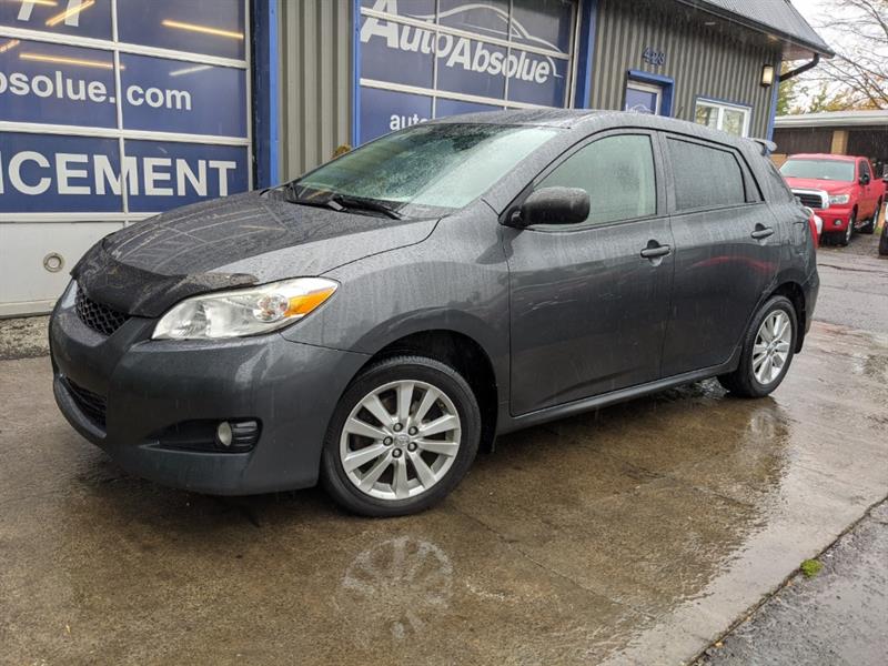 Used Toyota Matrix 2010 for sale in Boisbriand, Quebec 13549876 Auto123