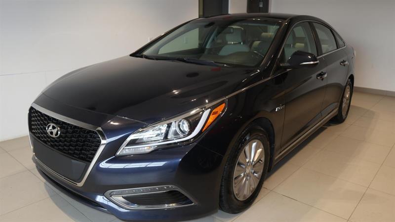 2017 Hyundai Sonata hybrid Berline 4 portes Used for sale in Saint ...