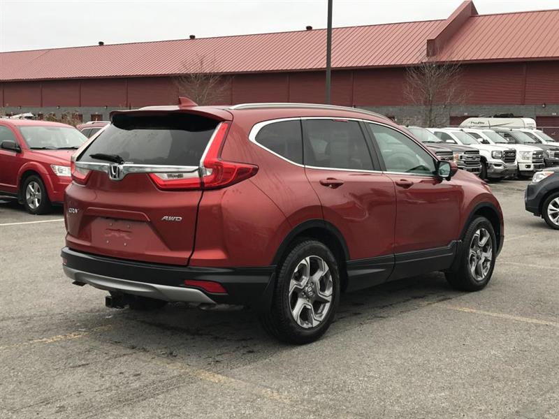 Used Honda CRV 2017 for sale in stbasilelegrand, Quebec 13668821