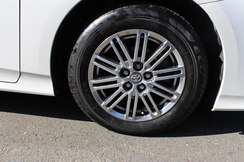 toyota Prius Prime 2018 - 33