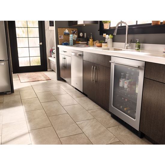 Model: WUB35X24HZ | Whirlpool 24-inch Wide Undercounter Beverage Center with Towel Bar Handle- 5.2 cu. ft.