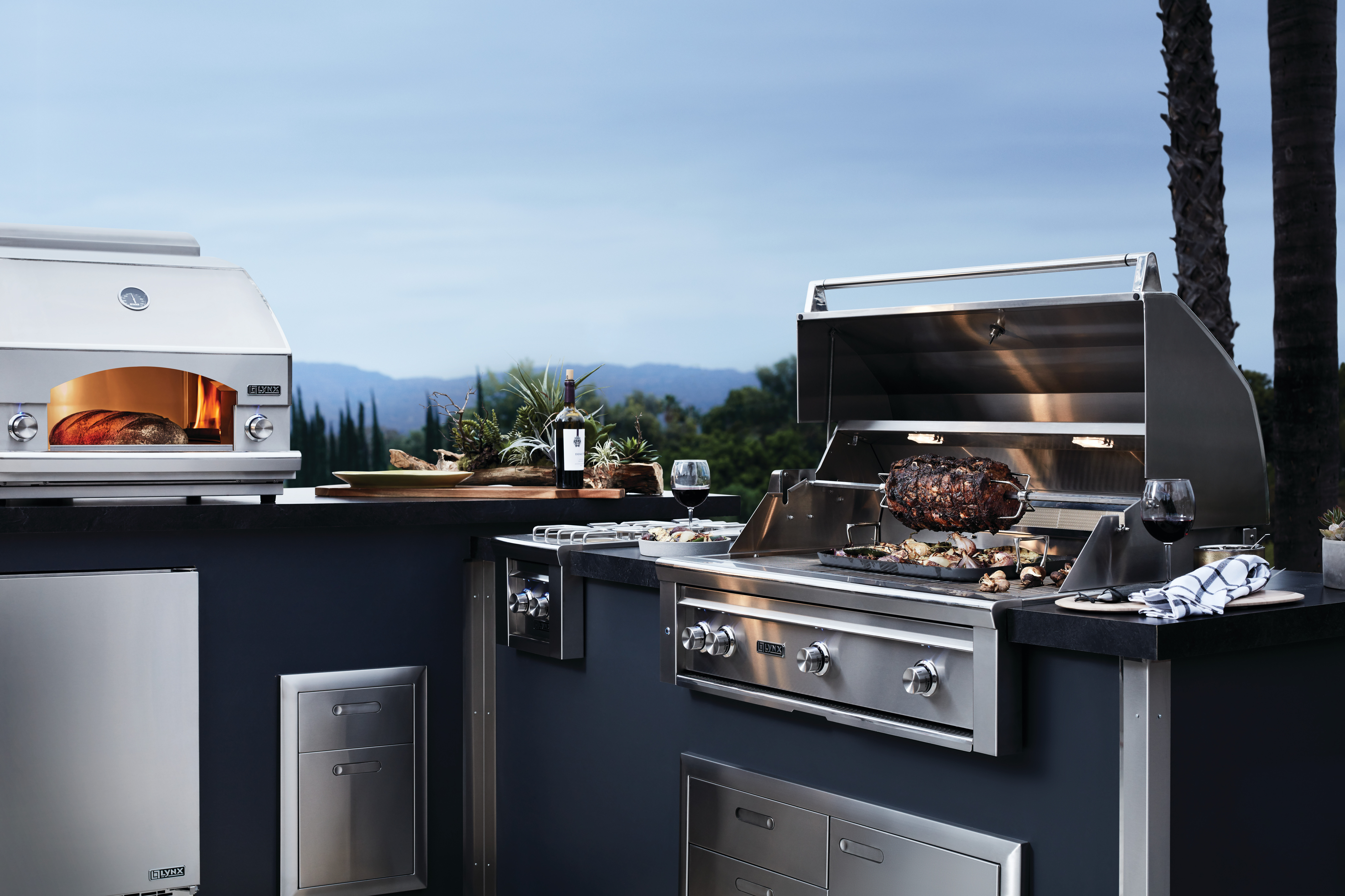 Model: CC30M | Lynx 30” Grill or Smoker Carbon Fiber Vinly Cover  (Mobile Kitchen Cart)