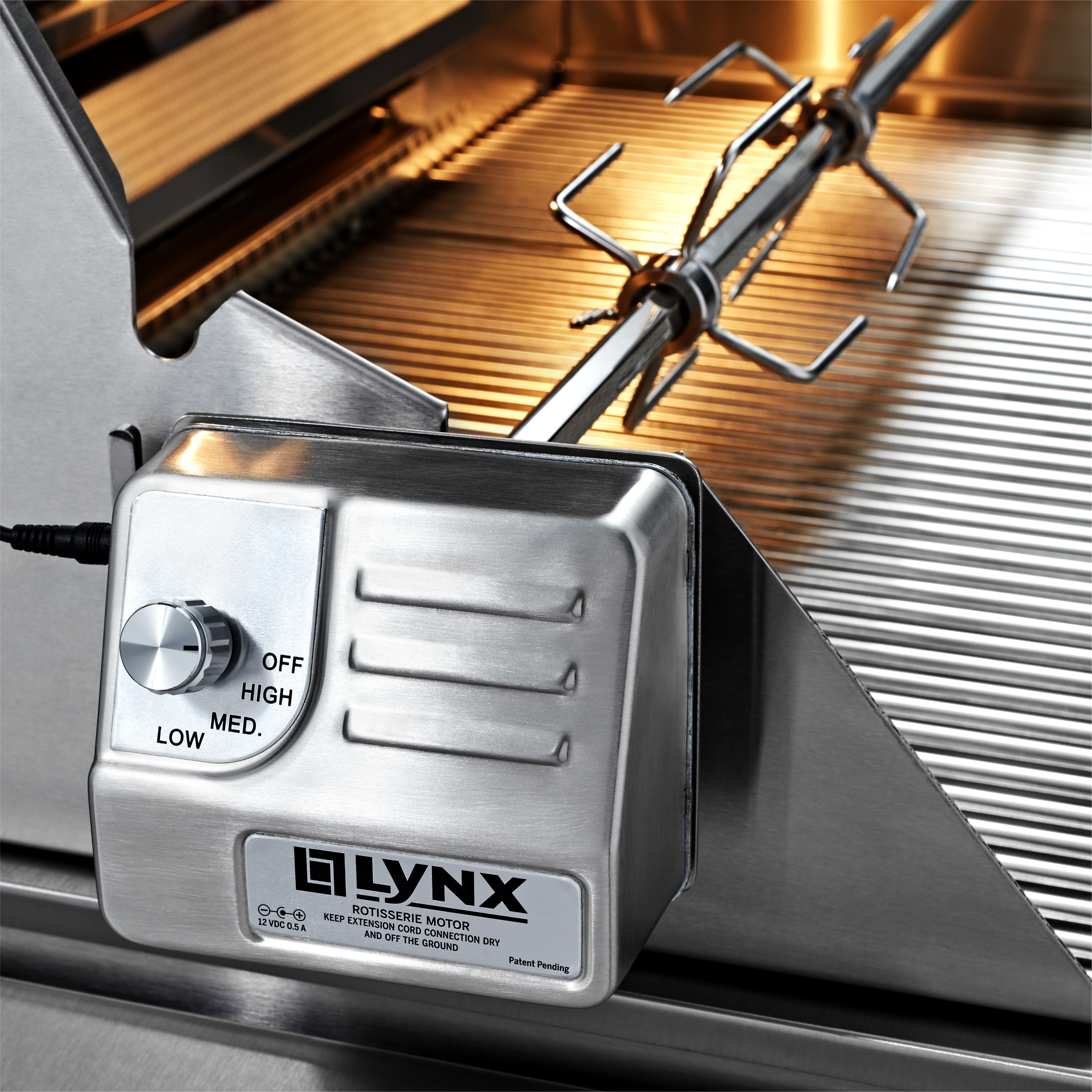 Model: L30ATR-M-NG | Lynx 30" Professional Mobile Kitchen Grill with All Trident Infrared Burners and Rotisserie - NG