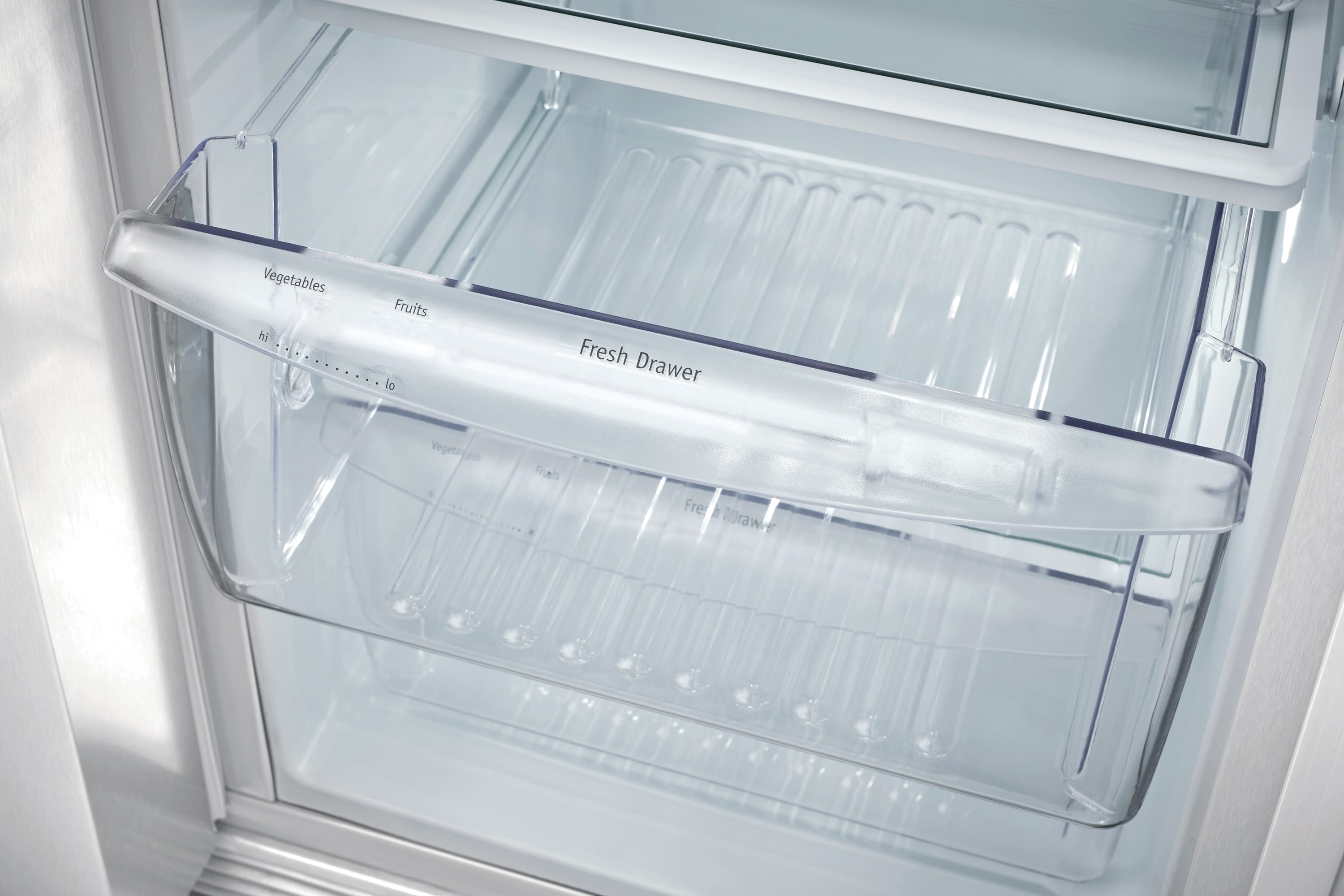 Model: FGSS2635TP | Frigidaire 25.5 Cu. Ft. Side-by-Side Refrigerator