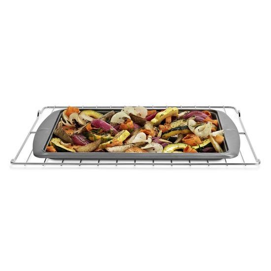 Model: WFG505M0BS | Whirlpool 5.1 cu. ft. Freestanding Gas Range with Five Burners