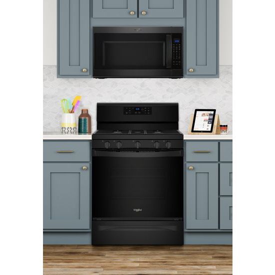 Model: WFG525S0HB | Whirlpool 5.0 cu. ft. Freestanding Gas Range with Center Oval Burner