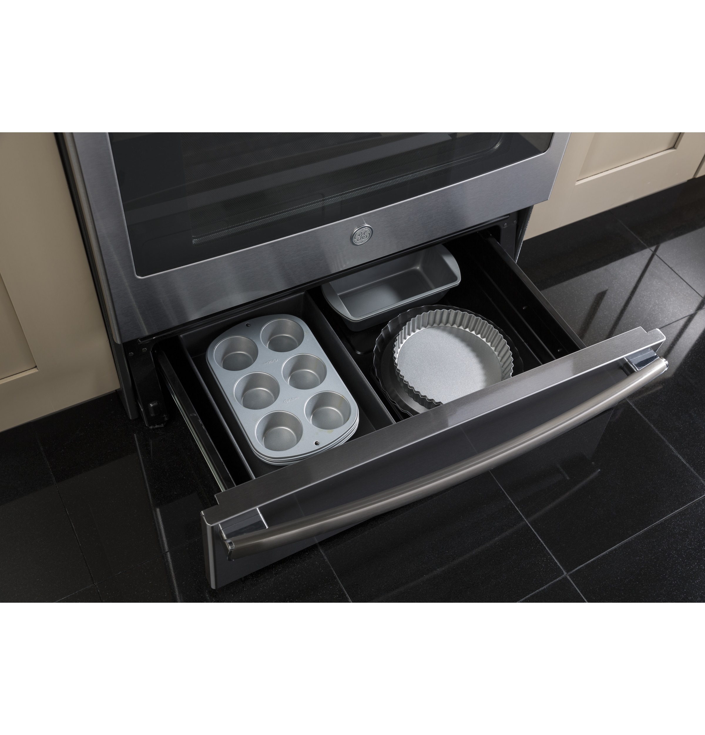 GE JS760SLSS GE® 30" SlideIn Electric Convection RangeJS760SLSS