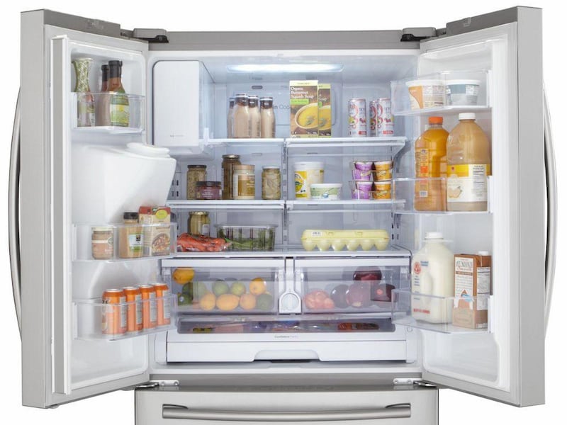 Model: RF263BEAESR | Samsung 25 cu. ft. French Door with External Water & Ice Dispenser 