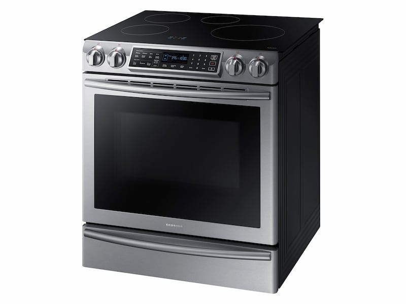 Model: NE58K9560WS | Samsung 5.8 cu. ft. Slide-In Induction Range with Virtual Flame™ Technology in Stainless Steel