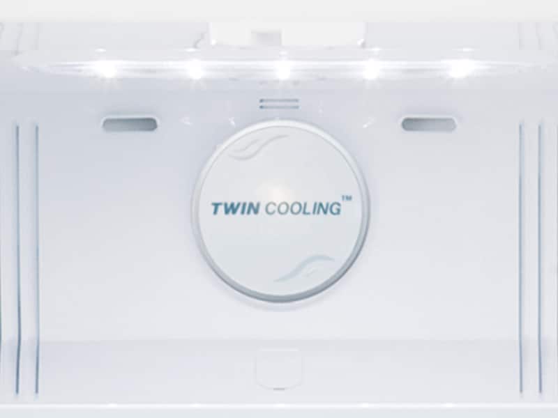 Model: RF20HFENBWW | Samsung 20 cu. ft. French Door Refrigerator