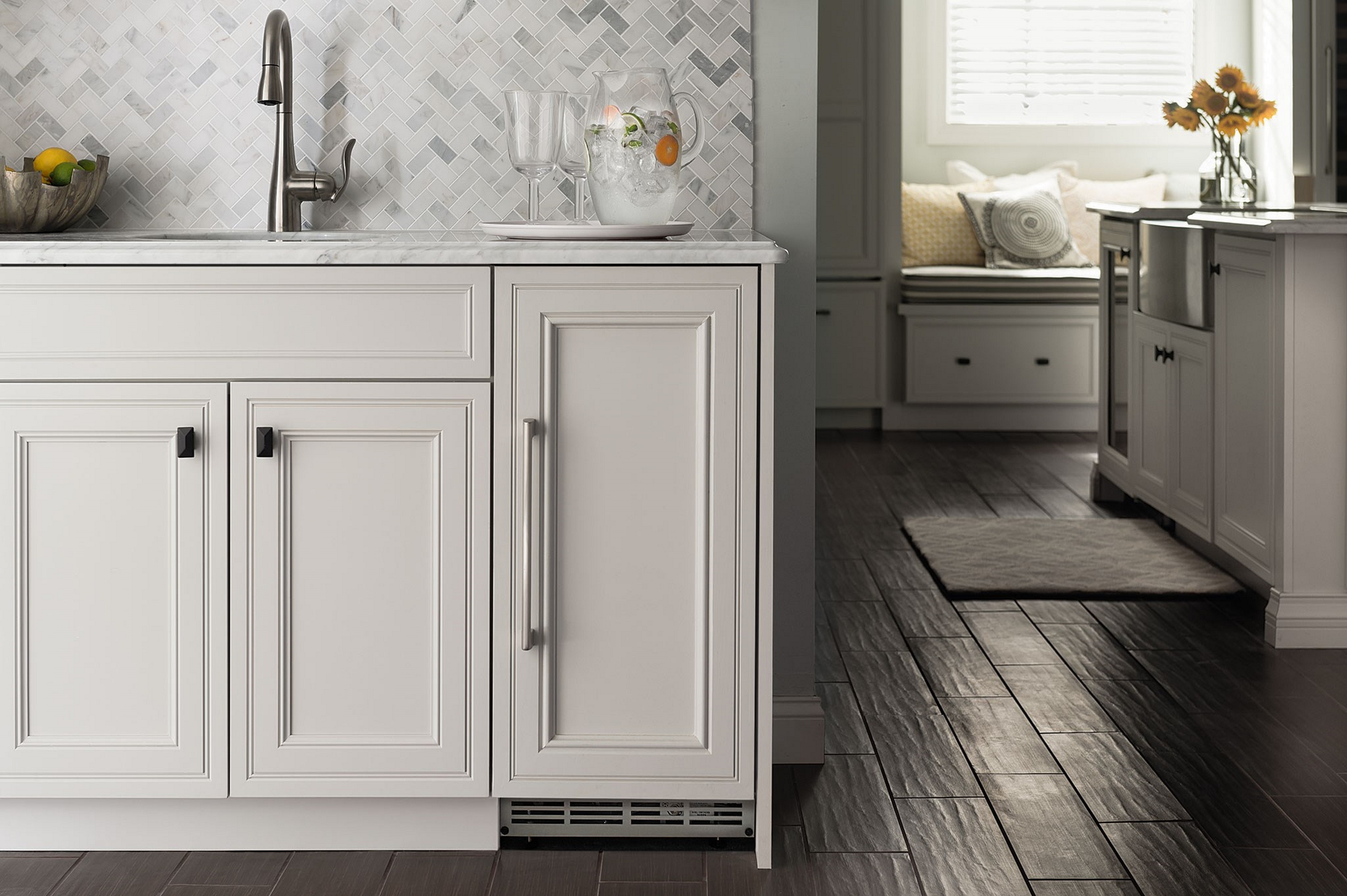 SubZero UC15IP 15" Ice Maker with Pump Panel Ready Albo