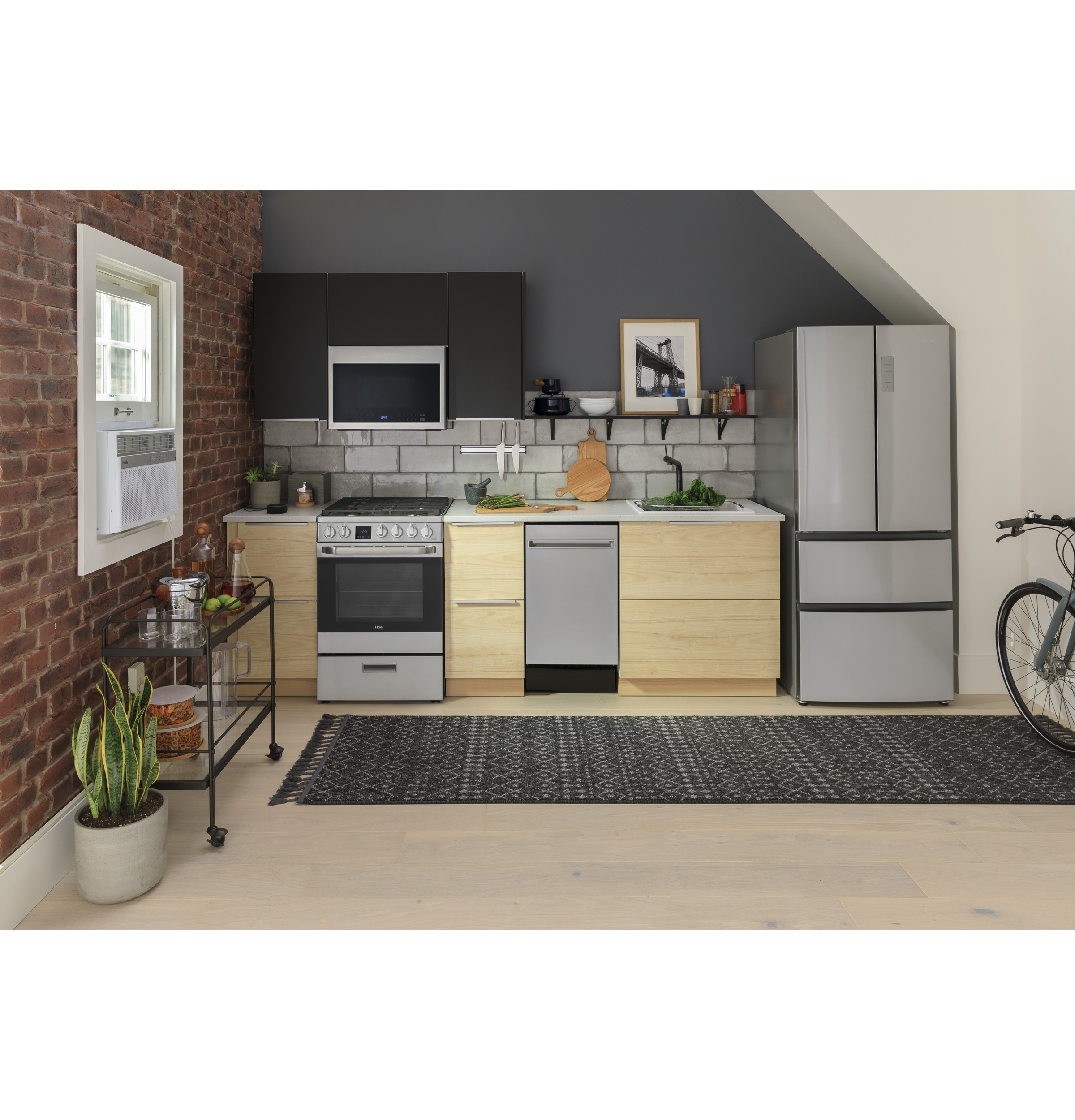 Haier Hmv1472bhs 24 1 4 Cu Ft Over The Range Microwave Oven Hmv1472bhs Palumbo S Appliance Center