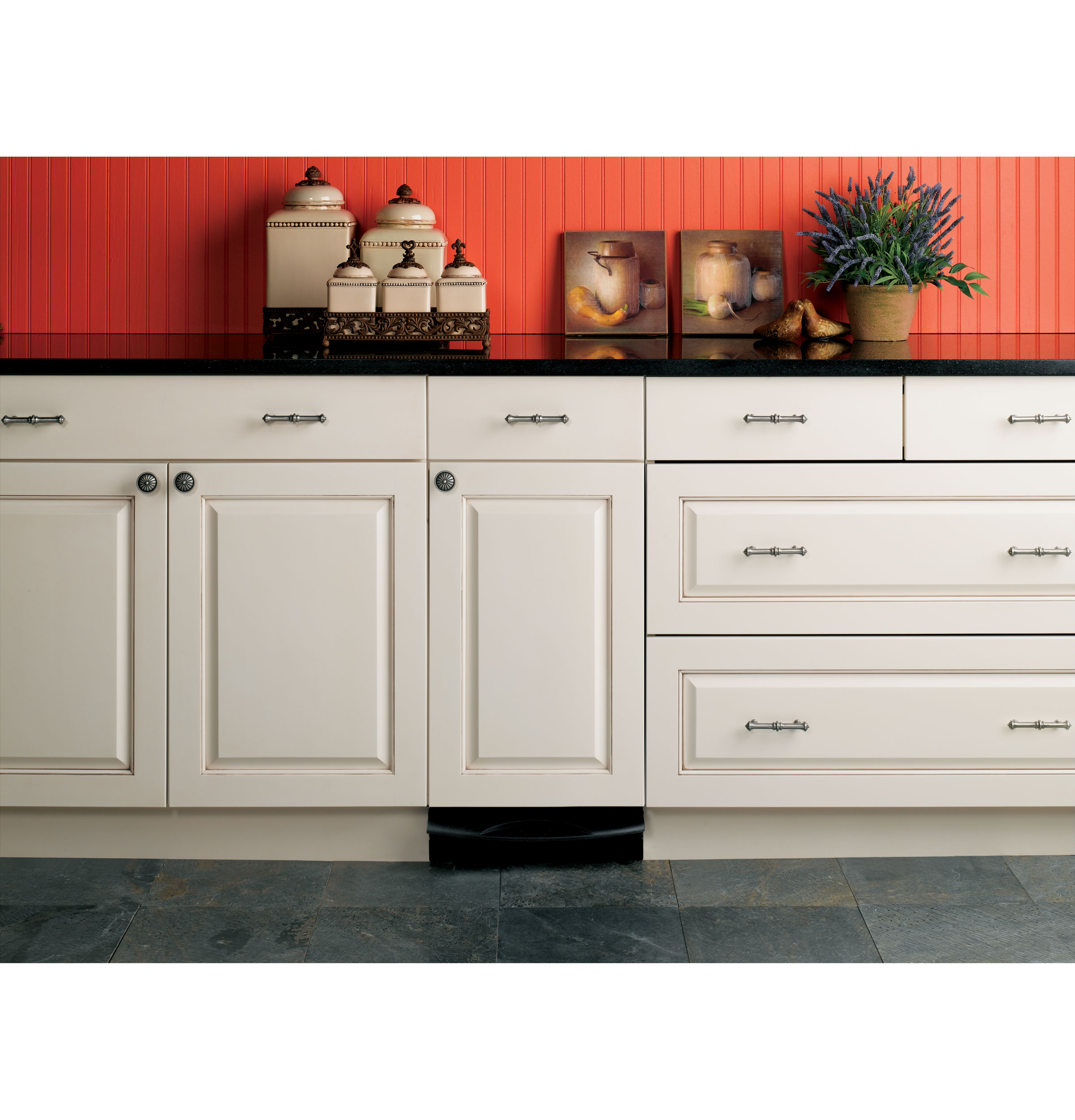 GE UCG1510NII Universal 15" BuiltIn CompactorUCG1510NII Shore