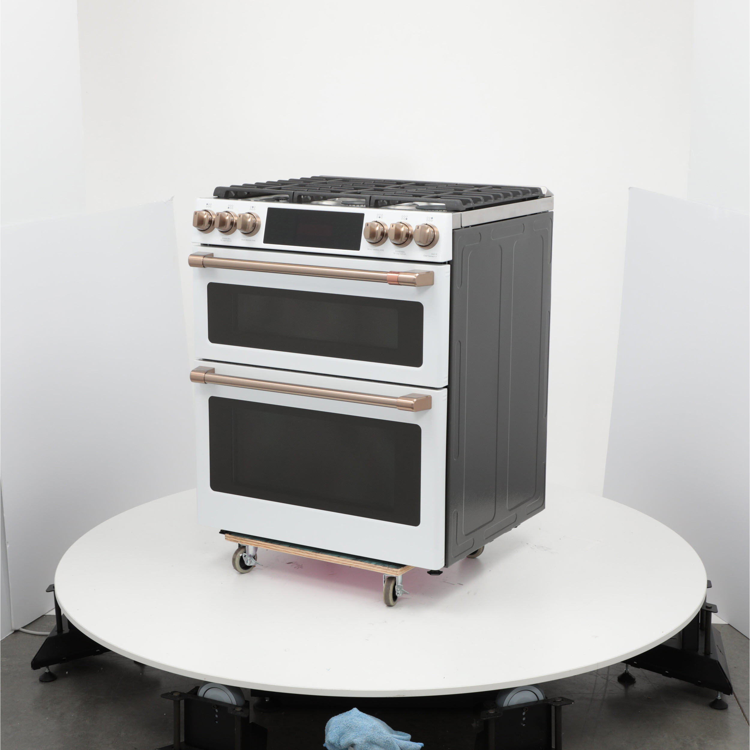 Cafe CGS750P4MW2 Café™ 30" Smart SlideIn, FrontControl, Gas