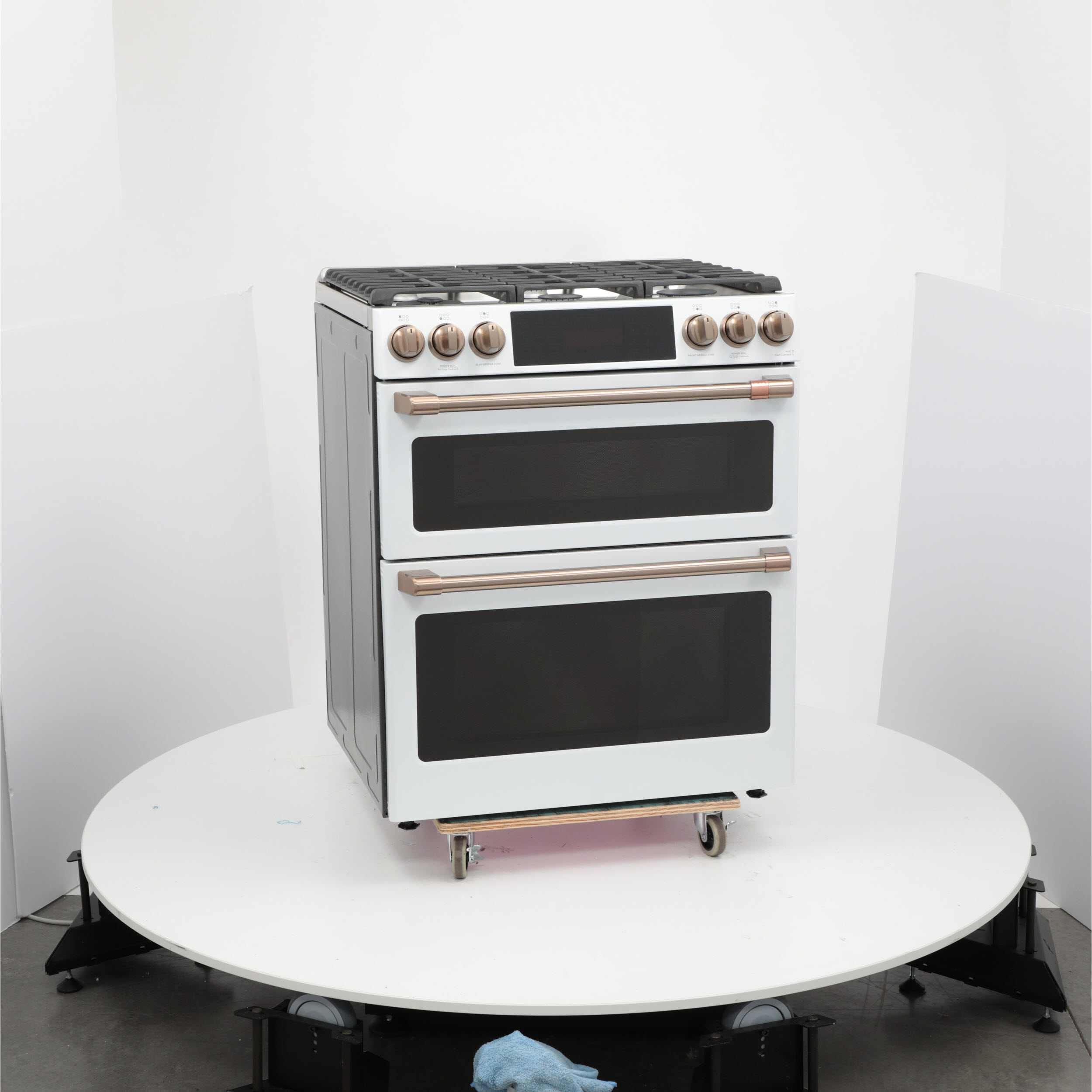 Cafe CGS750P4MW2 Café™ 30" Smart SlideIn, FrontControl, Gas