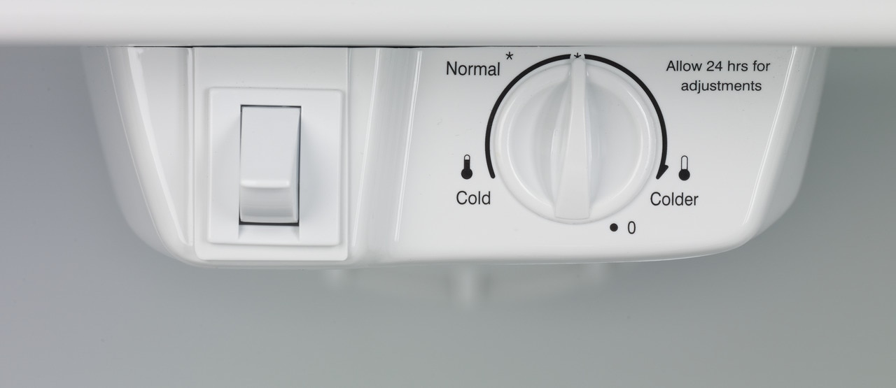 Model: FFHT1621TS | Frigidaire 16.3 Cu. Ft. Top Freezer Refrigerator