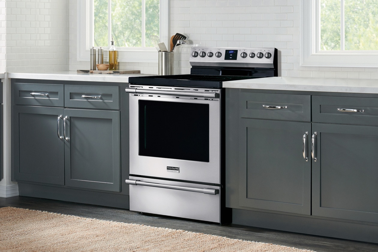 Model: FPEH3077RF | Frigidaire Professional 30" Electric Front Control Freestanding