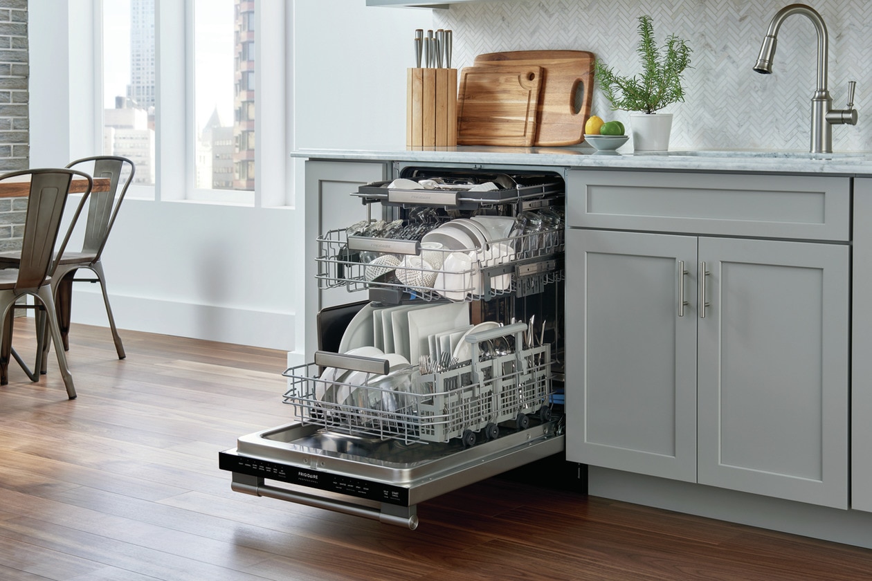 Frigidaire Professional FPID2498SF CL 24