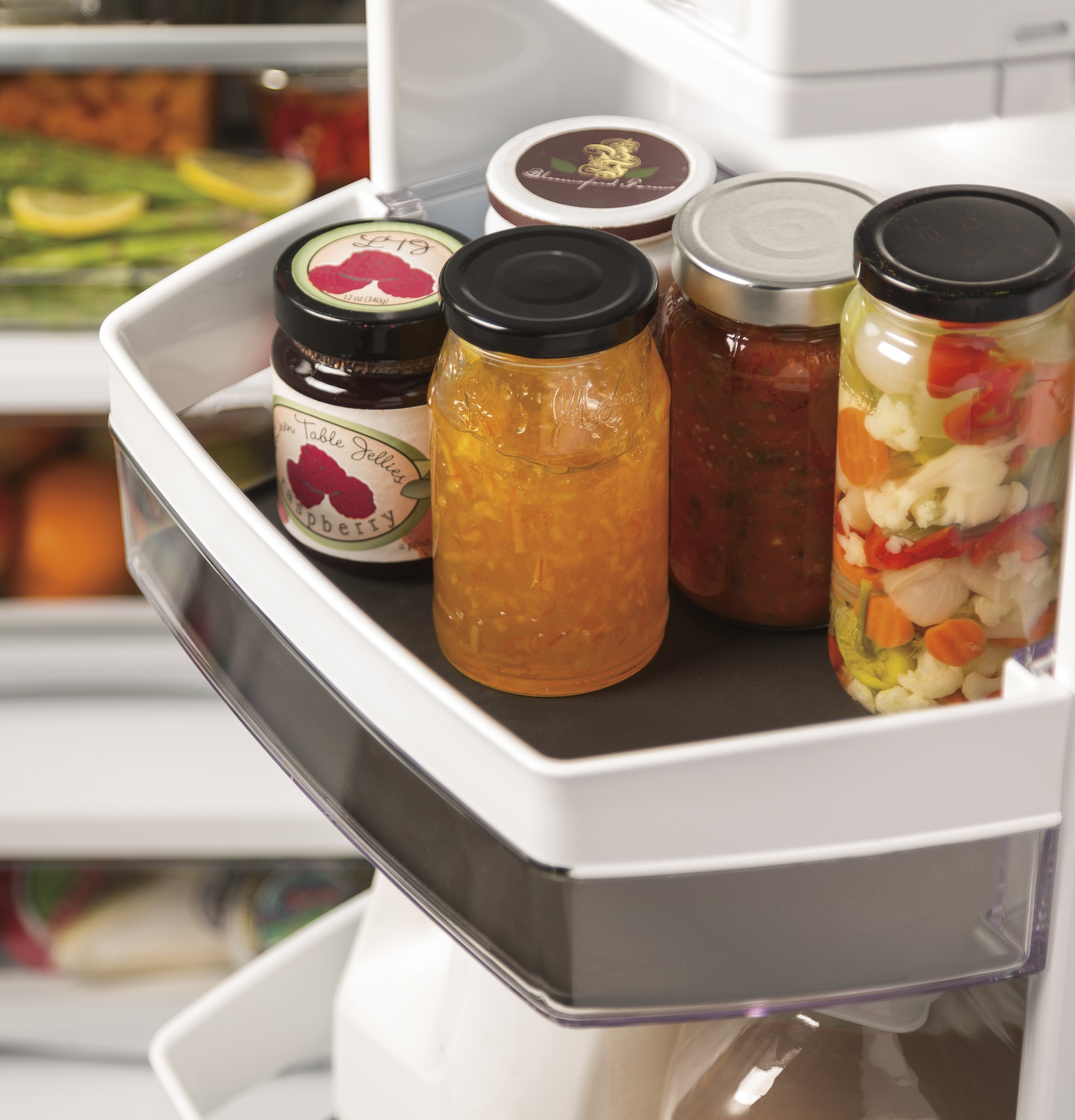 Model: PYE22KELDS | GE Profile GE Profile™ Series ENERGY STAR® 22.1 Cu. Ft. Counter-Depth French-Door Refrigerator with Hands-Free AutoFill