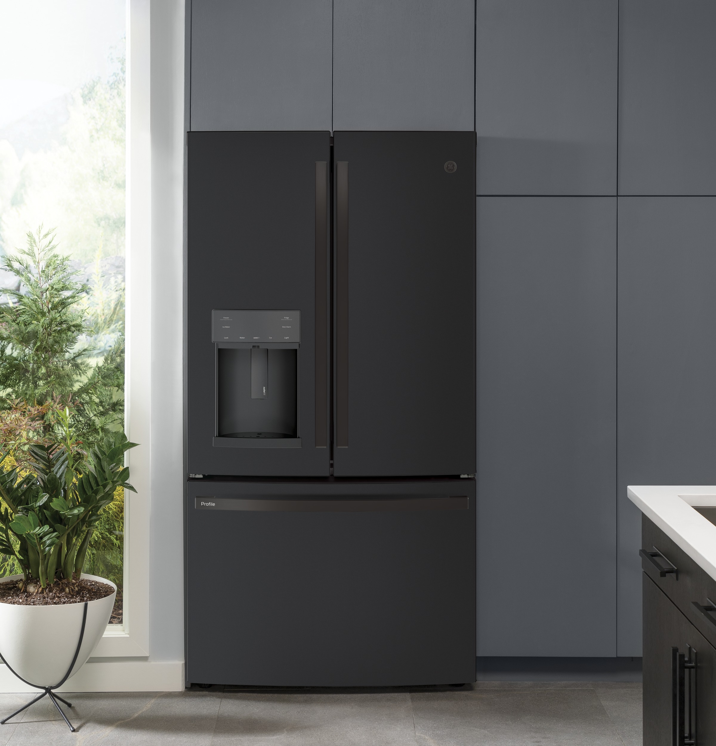 Model: PYE22KELDS | GE Profile GE Profile™ Series ENERGY STAR® 22.1 Cu. Ft. Counter-Depth French-Door Refrigerator with Hands-Free AutoFill
