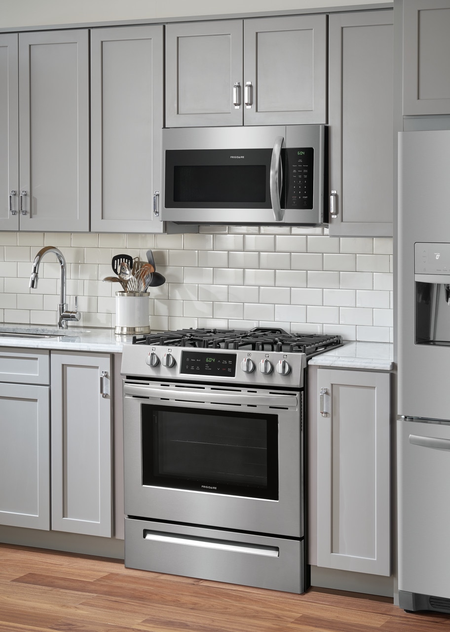 Model: FFGH3054US - SD | Frigidaire 30" Front Control Freestanding Gas Range (SCRATCH AND DENT) 