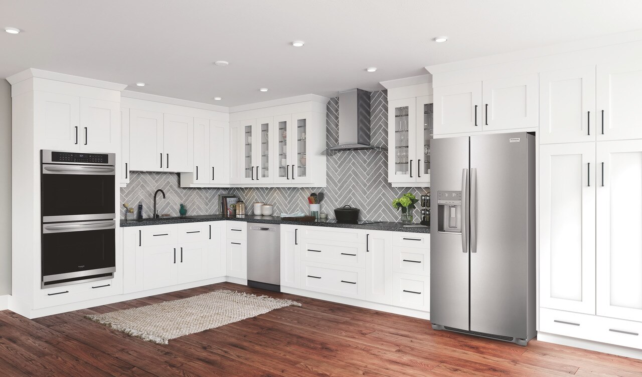 Model: GRSS2352AF | Frigidaire Gallery 22 Cu. Ft. 33" Standard Depth Side by Side Refrigerator