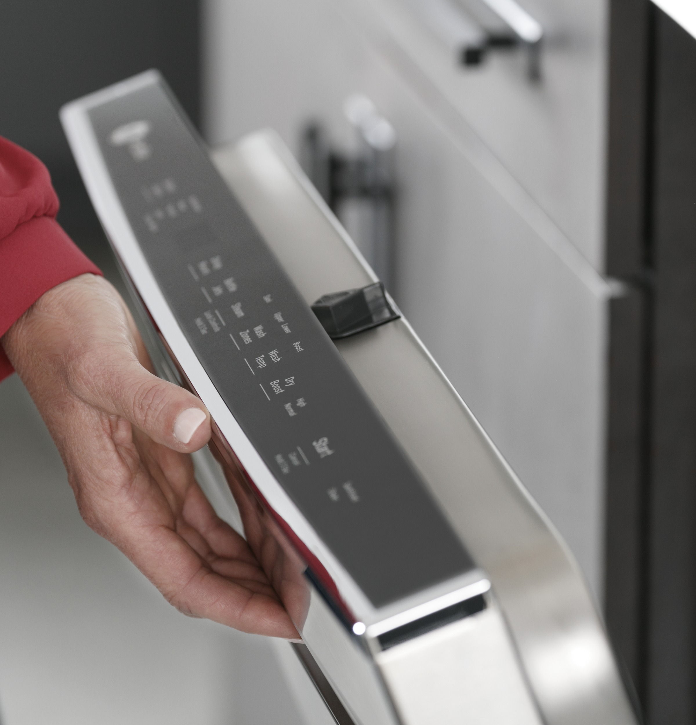 Model: PDT715SMNES | GE Profile GE Profile™ Top Control with Stainless Steel Interior Dishwasher with Sanitize Cycle & Dry Boost with Fan Assist