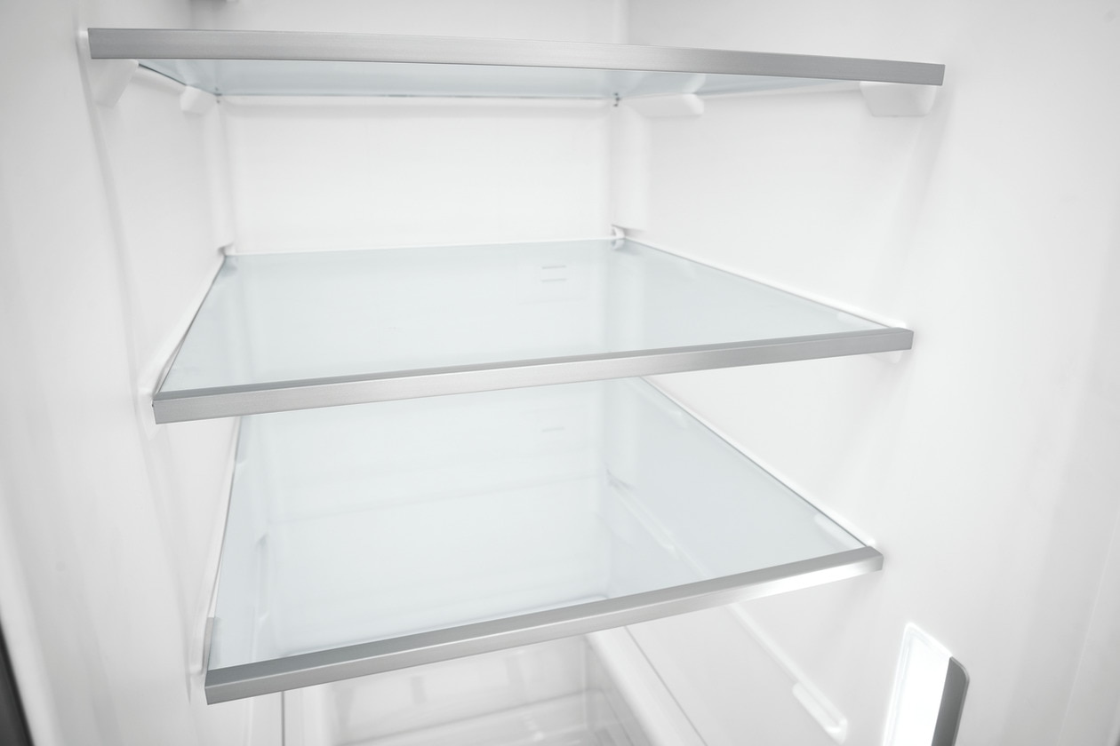 Model: GRSS2652AF | Frigidaire Gallery 26 Cu. Ft. 36" Standard Depth Side by Side Refrigerator